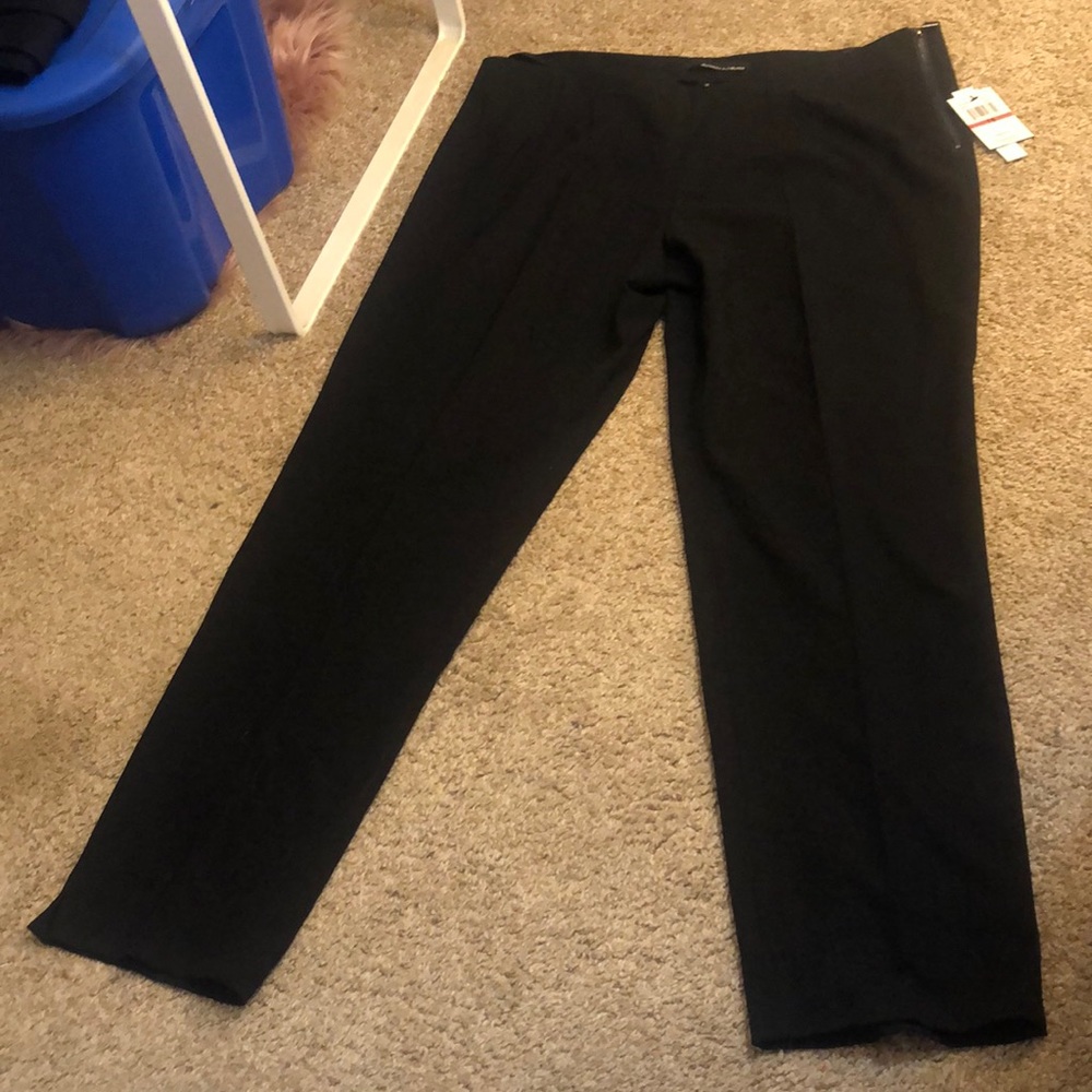 Black narrow leg low rise waist stretch pants